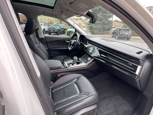 Used 2023 Audi Q7 3.0T Premium Plus AWD/4WD image 17