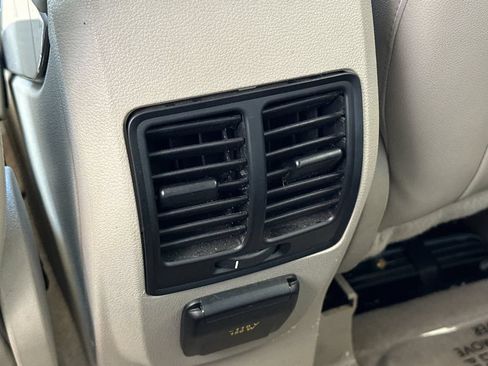 Used 2014 Ford C-MAX Energi SEL w/ Equipment Group 302A FWD image 15