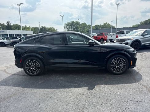 Used 2025 Ford Mustang Mach-E Premium AWD/4WD image 6