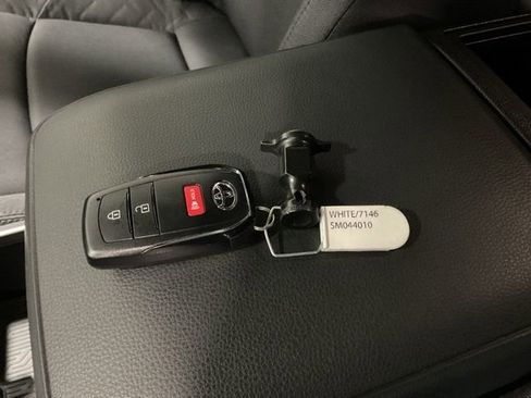 New 2025 Toyota Tacoma SR5 image 21