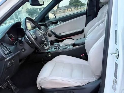 Used 2019 Kia Stinger GT2 RWD image 9