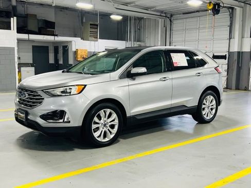 Used 2021 Ford Edge Titanium AWD/4WD image 14