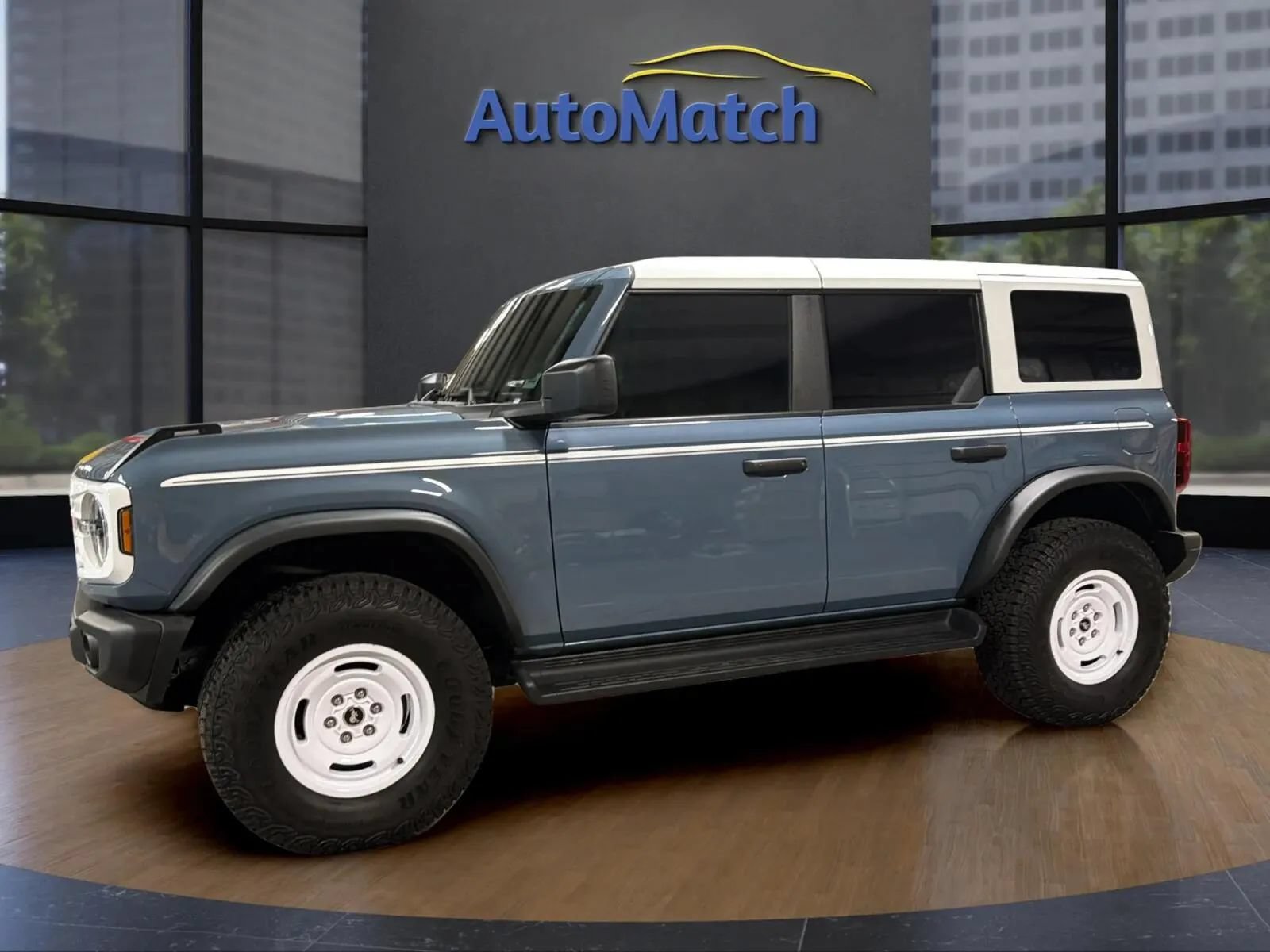 Used 2025 Ford Bronco Heritage Edition AWD/4WD image 6