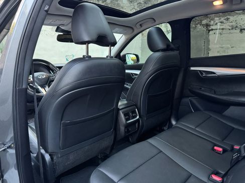 Used 2019 INFINITI QX50 Luxe FWD image 24