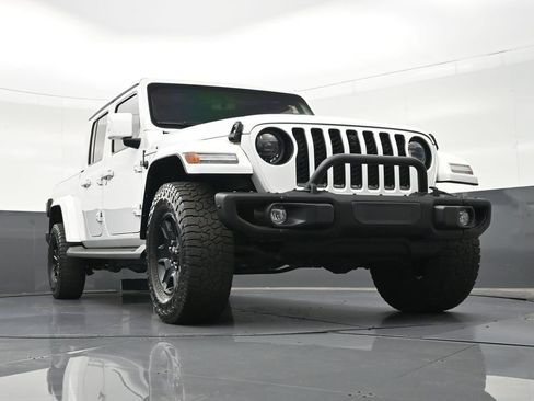 Used 2023 Jeep Gladiator Overland AWD/4WD image 29