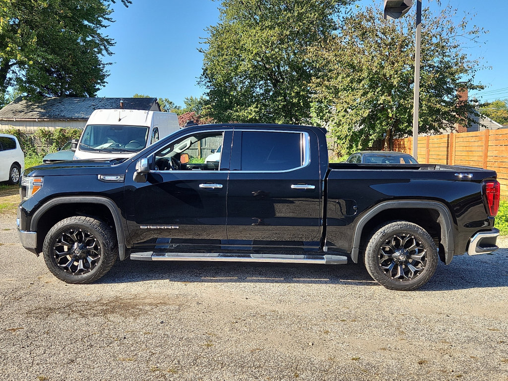 Used 2021 GMC Sierra 1500 SLT w/ SLT Premium Plus Package AWD/4WD image 2