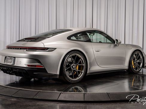 Used 2022 Porsche 911 GT3 image 17