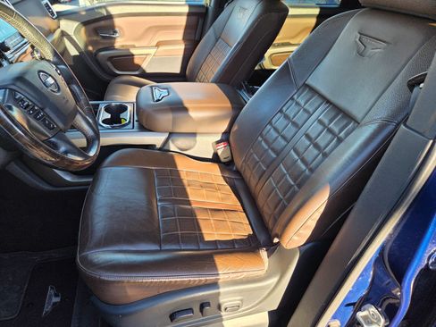 Used 2020 Nissan Titan Platinum Reserve w/ Moonroof Package AWD/4WD image 9