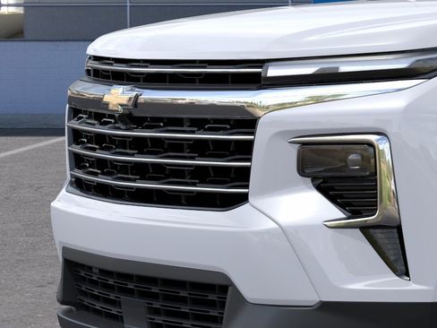New 2026 Chevrolet Traverse LT w/ Sun and Wheel Package AWD/4WD image 39