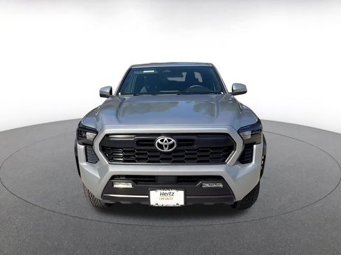 Used 2025 Toyota Tacoma TRD Off-Road AWD/4WD image 4