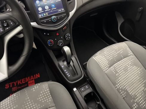 Used 2018 Chevrolet Sonic LS FWD image 15