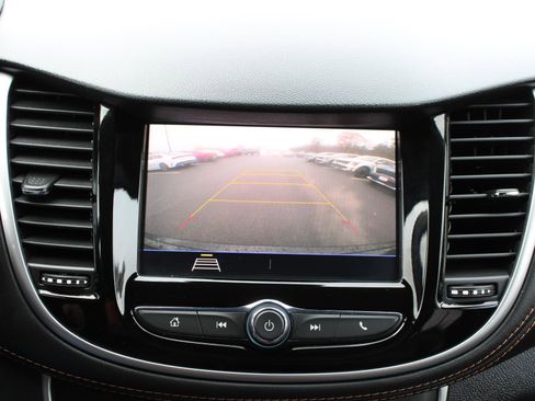 Used 2022 Chevrolet Trax LT w/ Premium Seat Package image 13