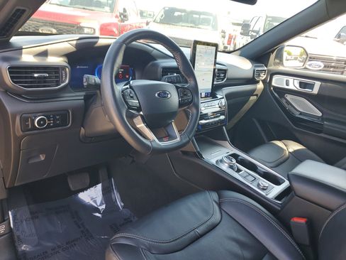 Certified 2023 Ford Explorer ST w/ Equipment Group 401A AWD/4WD image 9