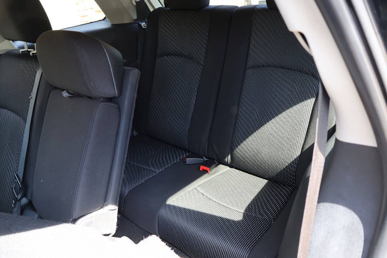 Used 2014 Dodge Journey SXT w/ Flexible Seating Group FWD image 17