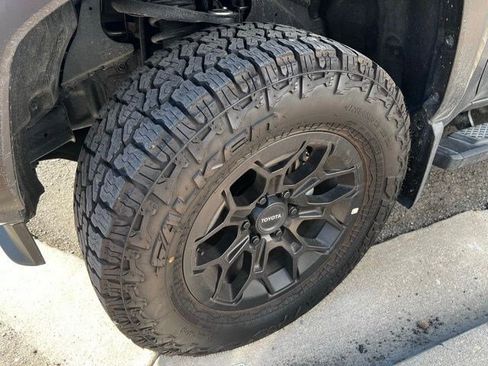 Used 2025 Toyota 4Runner SR5 image 3