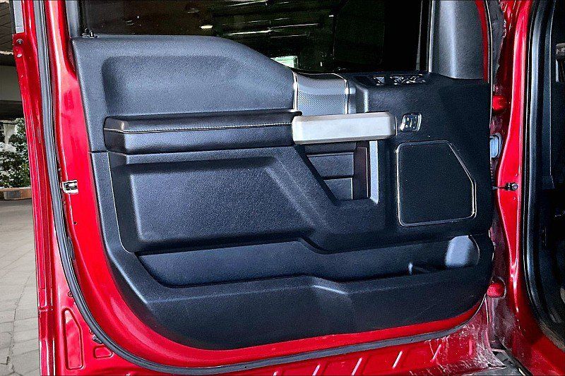 Used 2017 Ford F150 Lariat AWD/4WD image 14