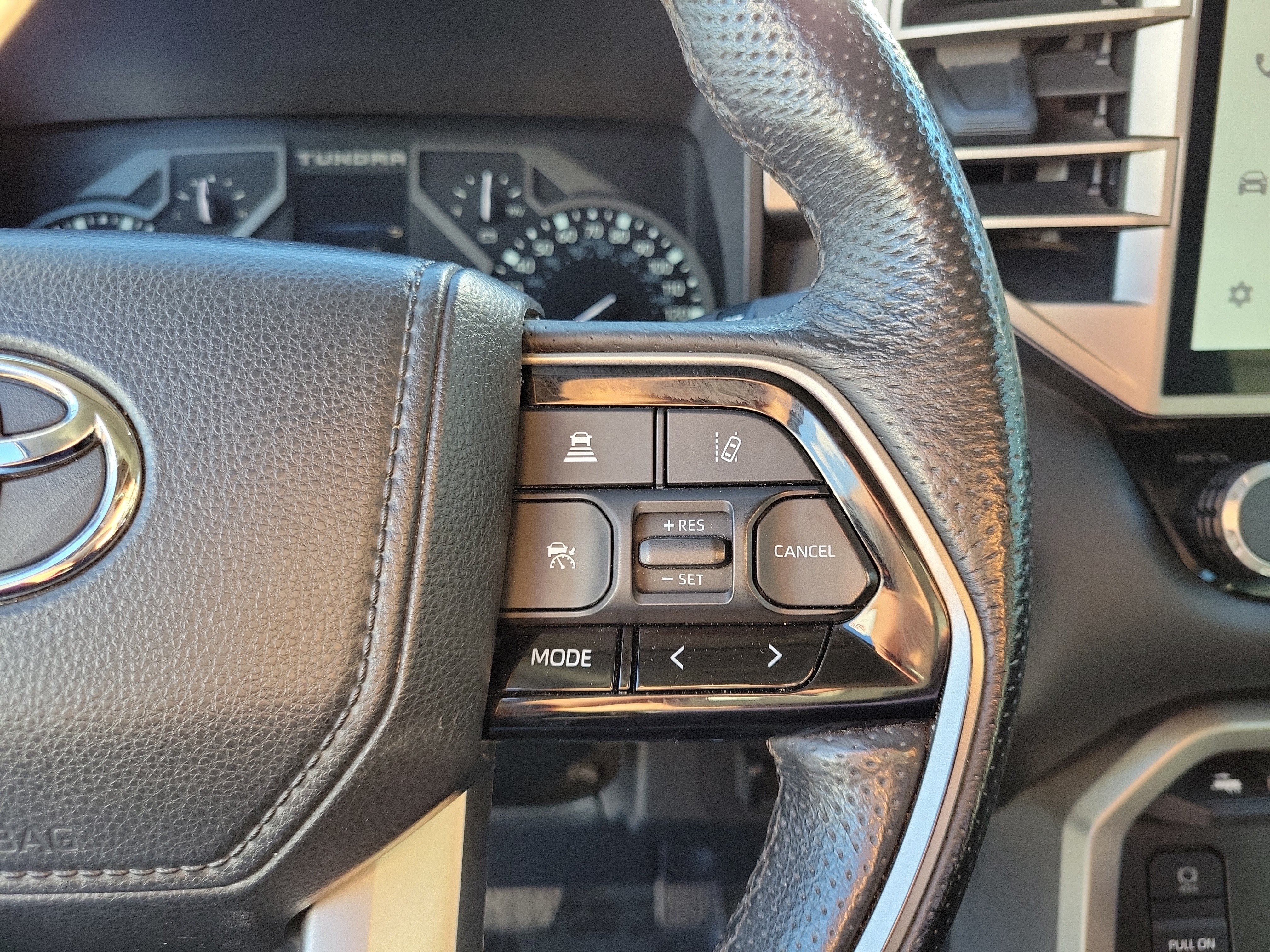 Used 2023 Toyota Tundra Limited AWD/4WD image 23