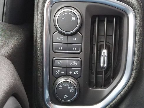 Used 2019 Chevrolet Silverado 1500 LT Trail Boss image 24