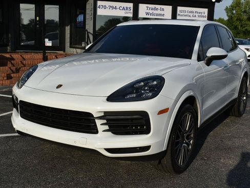 Used 2019 Porsche Cayenne AWD/4WD image 2