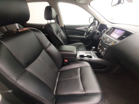 Used 2018 Nissan Pathfinder SL w/ SL Premium Package FWD image 21