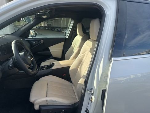 Used 2025 BMW X3 xDrive30i image 12