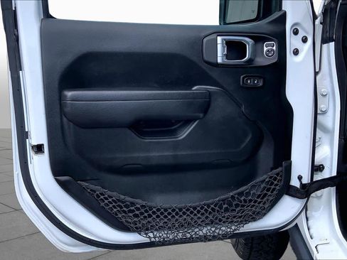 Used 2022 Jeep Wrangler Unlimited Rubicon AWD/4WD image 20