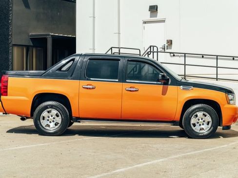 Used 2007 Chevrolet Avalanche LT RWD image 13