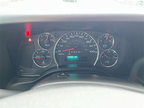 Certified 2024 GMC Savana 2500 w/ Driver Convenience Package image 12