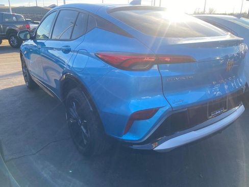 Used 2025 Buick Envista Sport Touring w/ Convenience I Package image 5