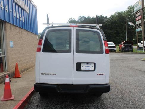 Used 2020 GMC Savana 2500 w/ Driver Convenience Package RWD image 5