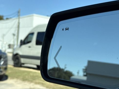 Used 2018 GMC Yukon Denali w/ Denali Ultimate Package image 42