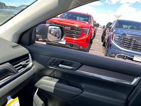 New 2026 GMC Terrain Denali AWD/4WD image 31