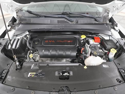 Used 2022 Jeep Compass Latitude image 30