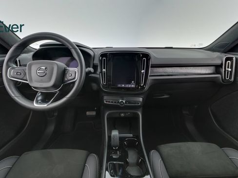 Used 2023 Volvo C40 P8 Recharge Ultimate AWD/4WD image 24