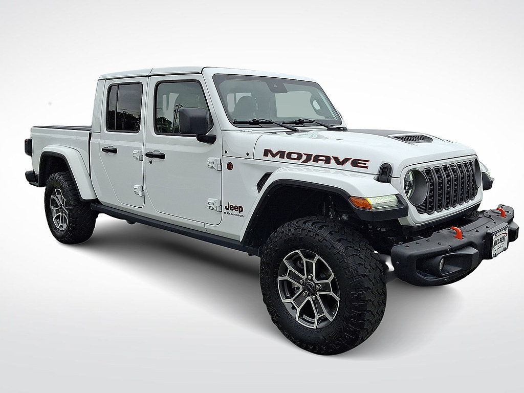 Used 2025 Jeep Gladiator Mojave AWD/4WD image 1