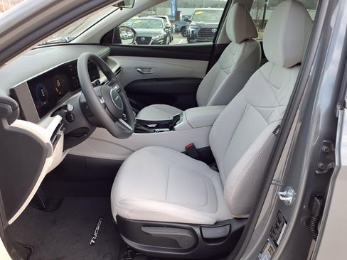 New 2026 Hyundai Tucson SE image 11