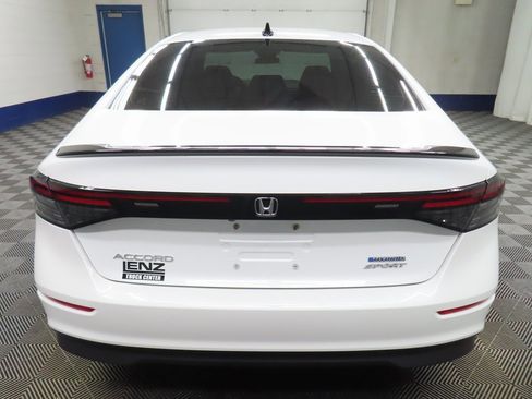 Used 2023 Honda Accord Sport image 31