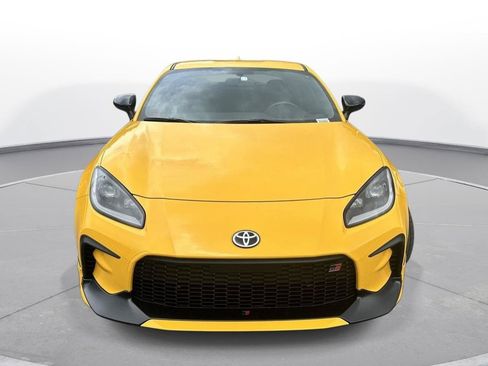 Certified 2026 Toyota GR86 YUZU Limited w/ GR Aero Kit RWD image 3