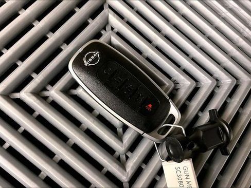 New 2025 Nissan Pathfinder Platinum w/ Lighting Package (N93) AWD/4WD image 13