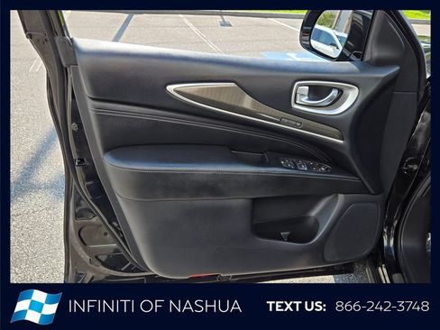 Certified 2017 INFINITI QX60 Luxe w/ Premium Plus Package AWD/4WD image 10