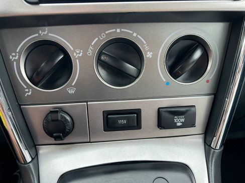 Used 2007 Toyota Matrix XR image 19