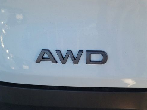 Used 2025 Nissan Murano SL image 26