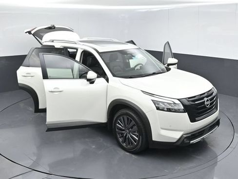 Used 2022 Nissan Pathfinder SL w/ SL Premium Package FWD image 56