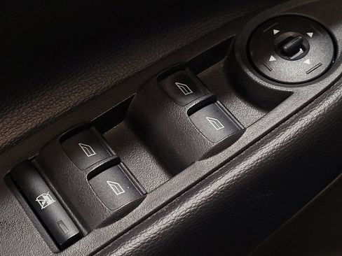 Used 2017 Ford Escape SE FWD image 27