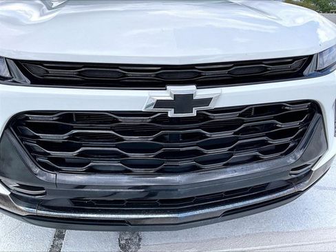 Used 2024 Chevrolet Trax ACTIV w/ Sunroof Package image 30