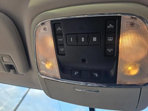 Used 2013 Jeep Grand Cherokee Laredo image 35