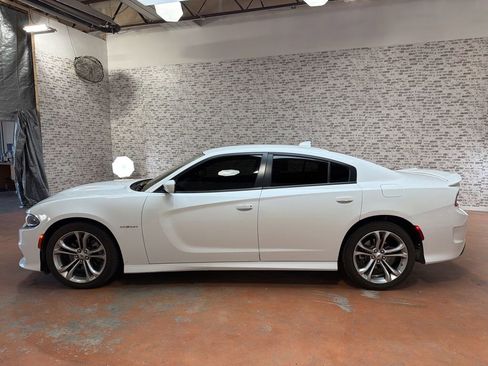 Used 2022 Dodge Charger R/T RWD image 4