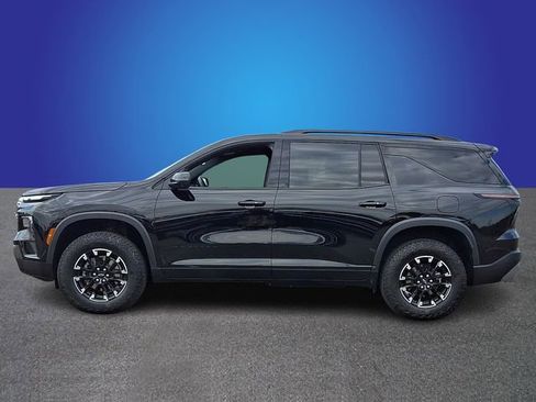 Certified 2025 Chevrolet Traverse Z71 w/ Driver Confidence Package AWD/4WD image 7