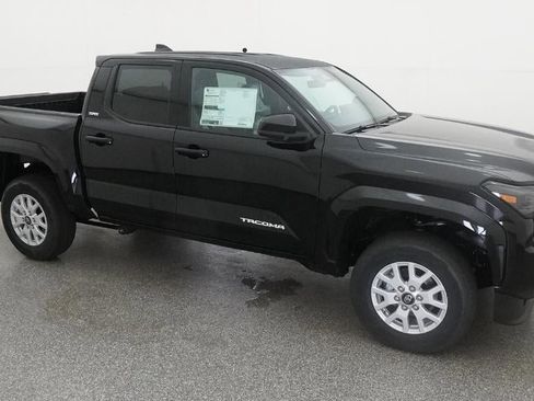 New 2026 Toyota Tacoma SR5 AWD/4WD image 12