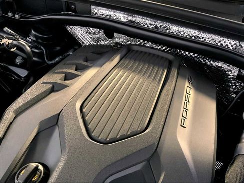 New 2025 Porsche Macan image 22